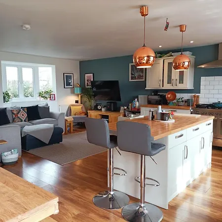 Apartamento Warm And Homely 4br | Parking | Wifi | Garden Bristol